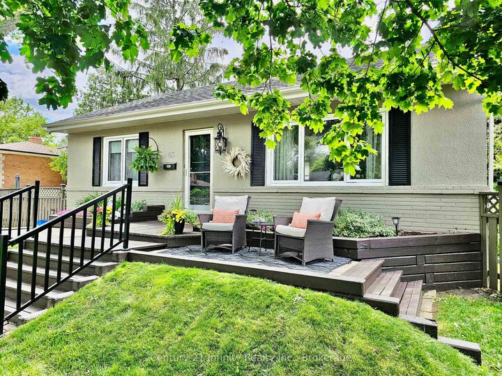 Property Photo: 43 Colonial Avenue ON M1M 2C3