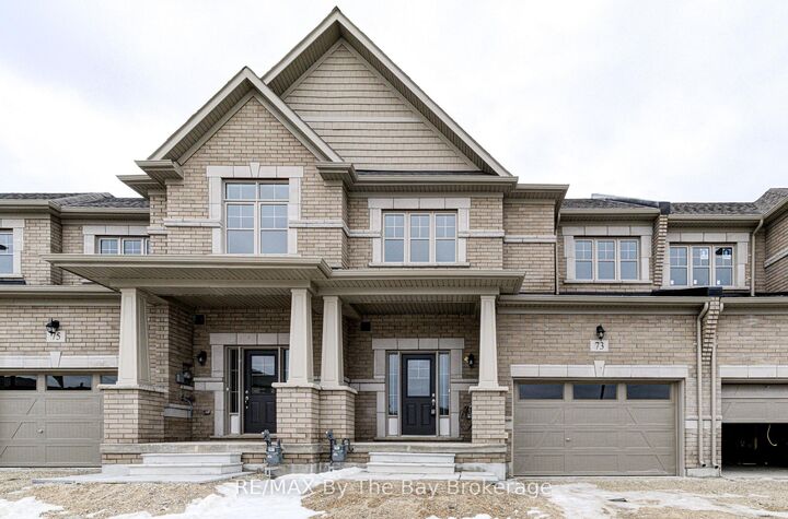 73 Federica Crescent — photo 1