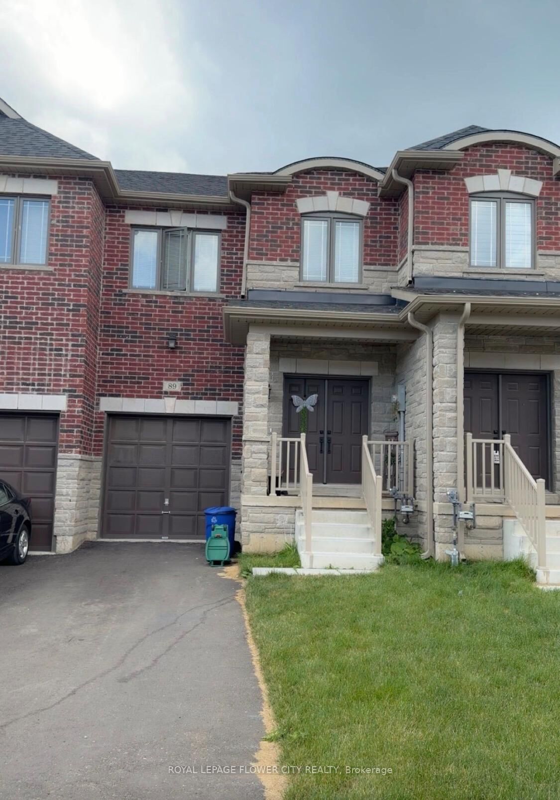 Property Photo: 89 Baker Street ON L2V 0N1