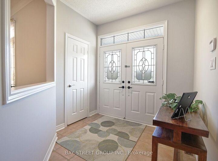 Property Photo: 346 Castan Avenue ON L3R 4S3