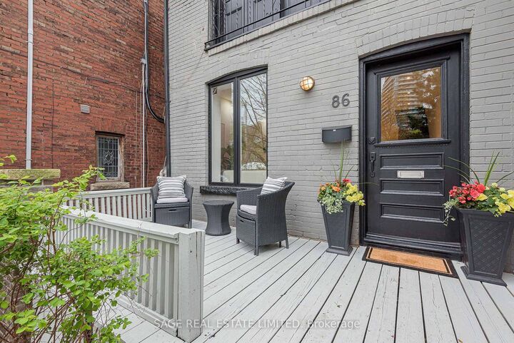 Property Photo:  86 Dupont Street  ON M5R 1V2 