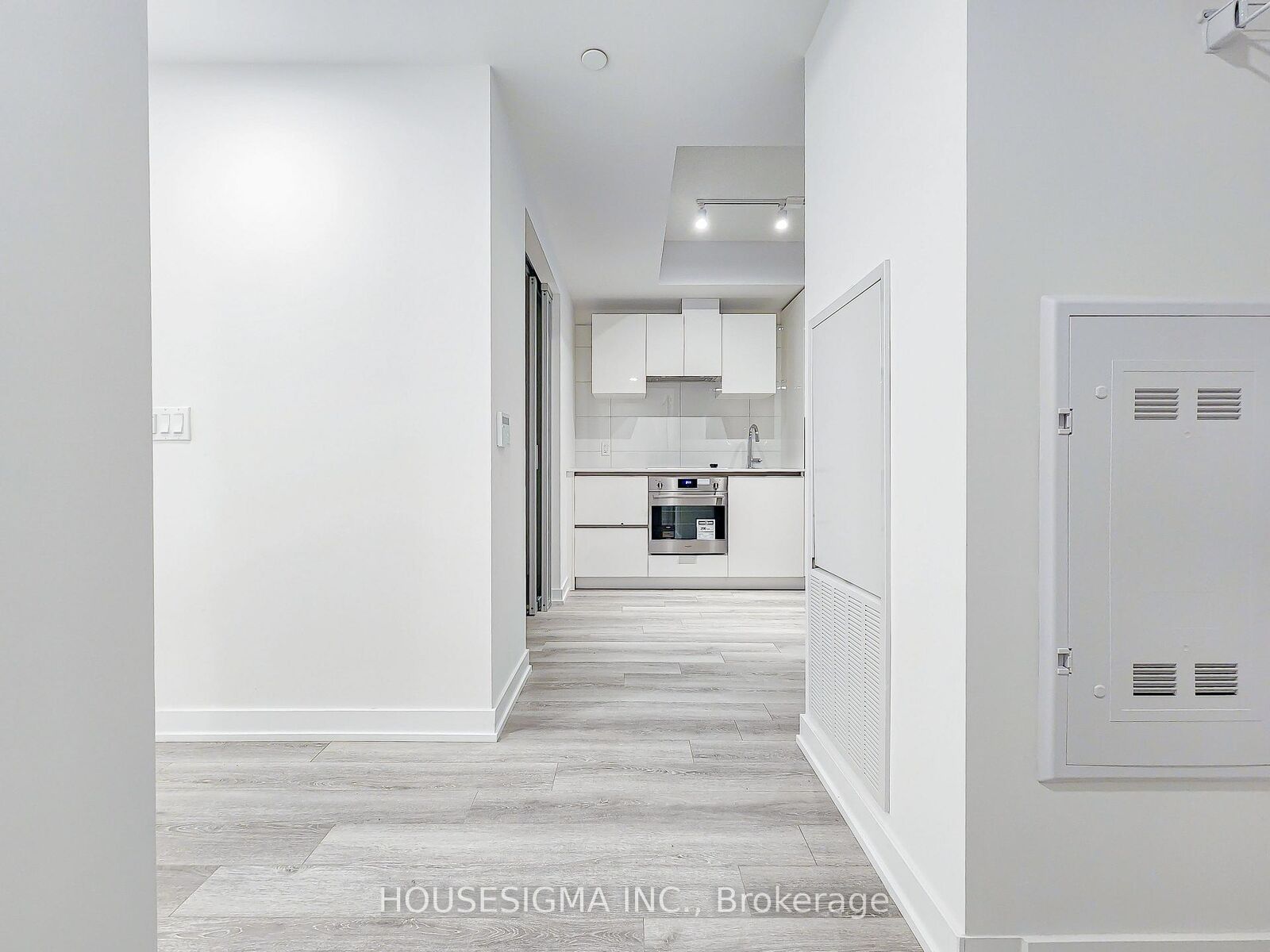 Property Photo:  121 St. Patrick Street 313  ON M5T 0B8 
