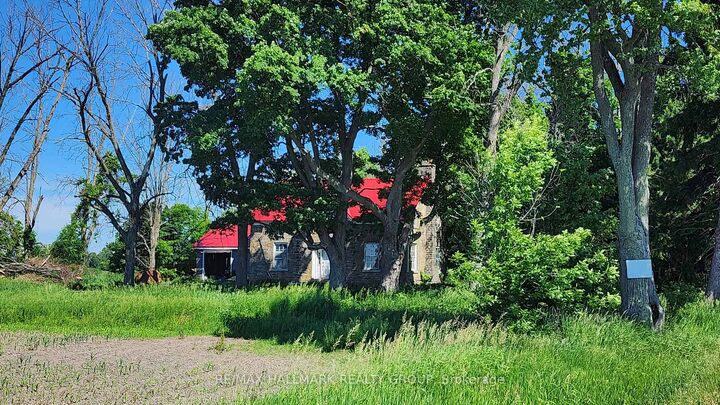 Property Photo: 2429 Hiscocks Road ON K7G 2V4