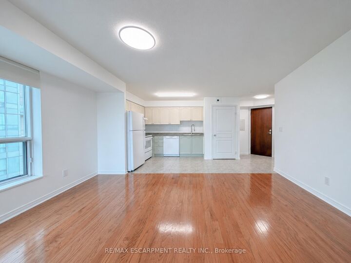 Property Photo: 2545 Erin Centre Boulevard 509 ON L5M 6Z9