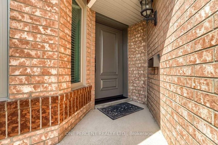 Property Photo:  15 Beaverhall Road  ON L6X 4L3 