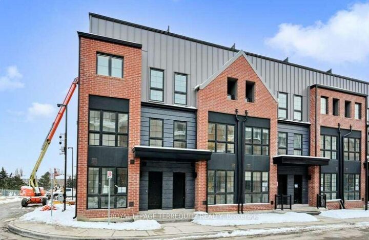 Property Photo: 150 Alton Crescent ON L4J 0M1