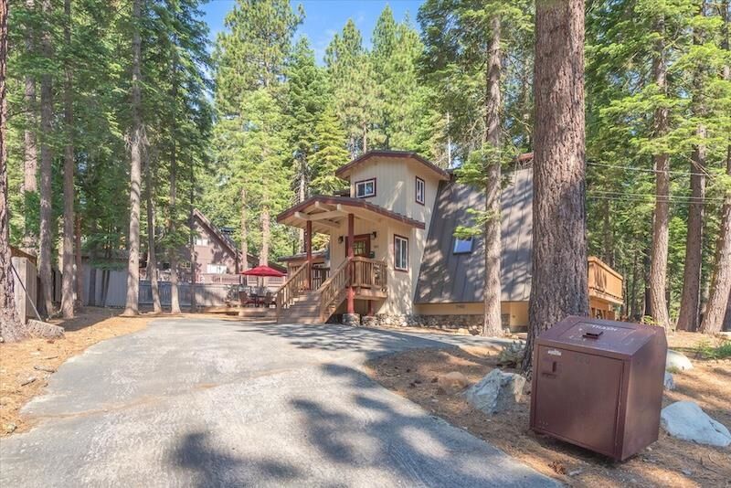 Property Photo: 920 The Drive CA 96145