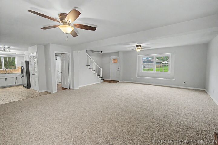 Property Photo:  408 Rodman Circle  OK 74403 