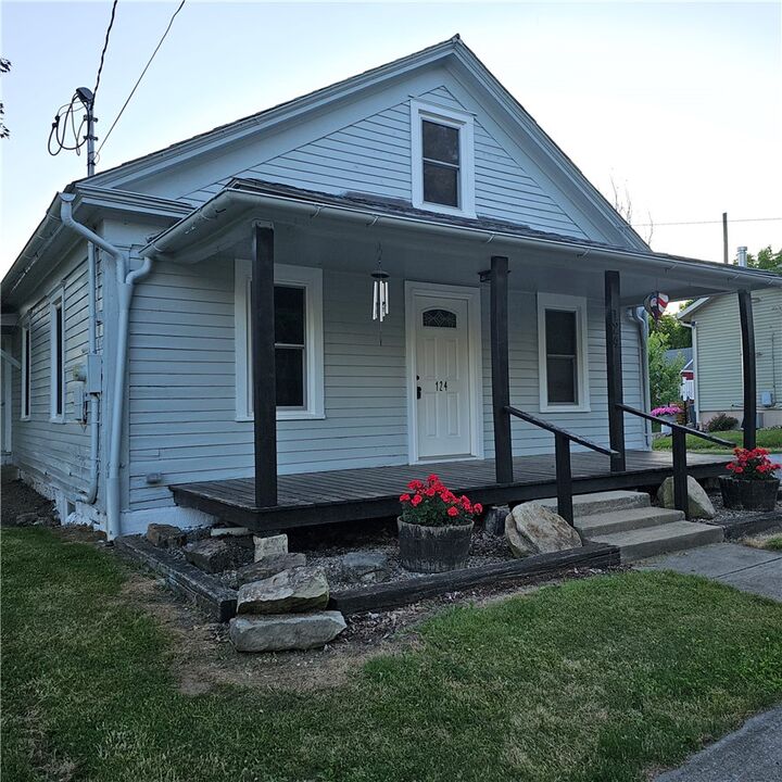 Property Photo:  124 Mount Air Road  PA 16102 