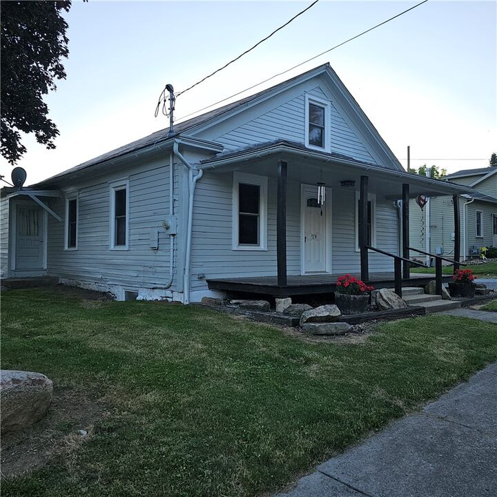 Property Photo:  124 Mount Air Road  PA 16102 