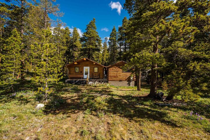 Property Photo: 128 Piton Place WY 82834