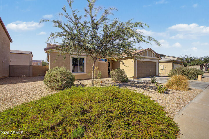 Property Photo:  808 W Caroline Street  AZ 85128 