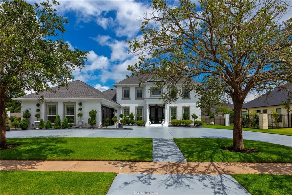 Property Photo:  5108 Miramont Circle  TX 77802 