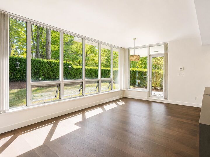Property Photo: 5728 Berton Avenue 110 BC V6S 0E5