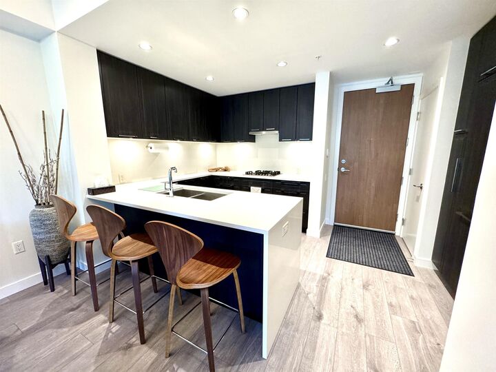 Property Photo: 6633 Cambie Street 106 BC V6P 0E5