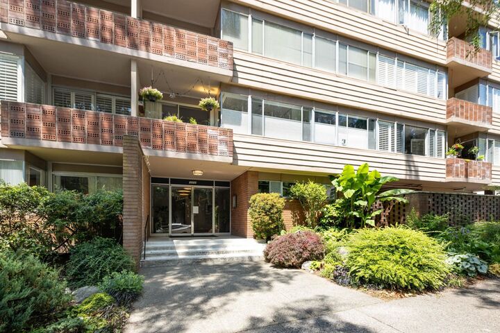 Property Photo: 1315 Cardero Street 401 BC V6G 2J2