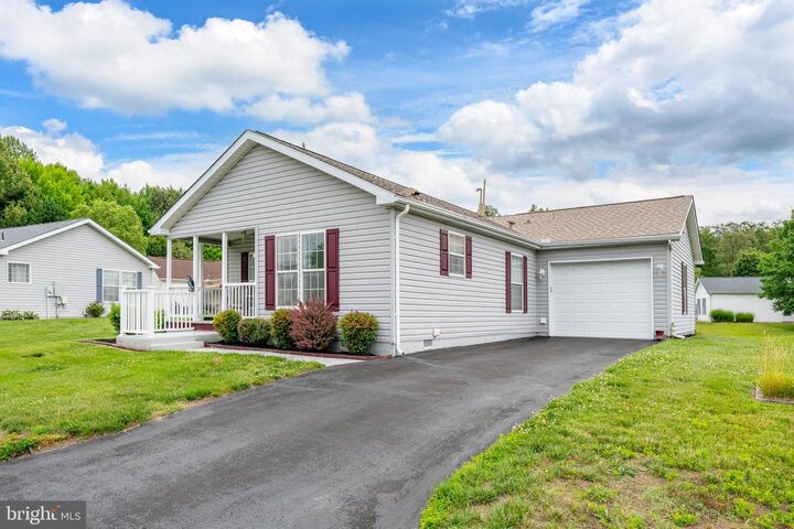 Property Photo:  504 Weaver Drive 504  DE 19901 