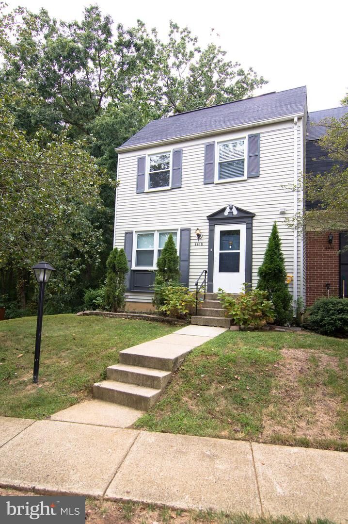 Property Photo: 6618 Birchleigh Way VA 22315
