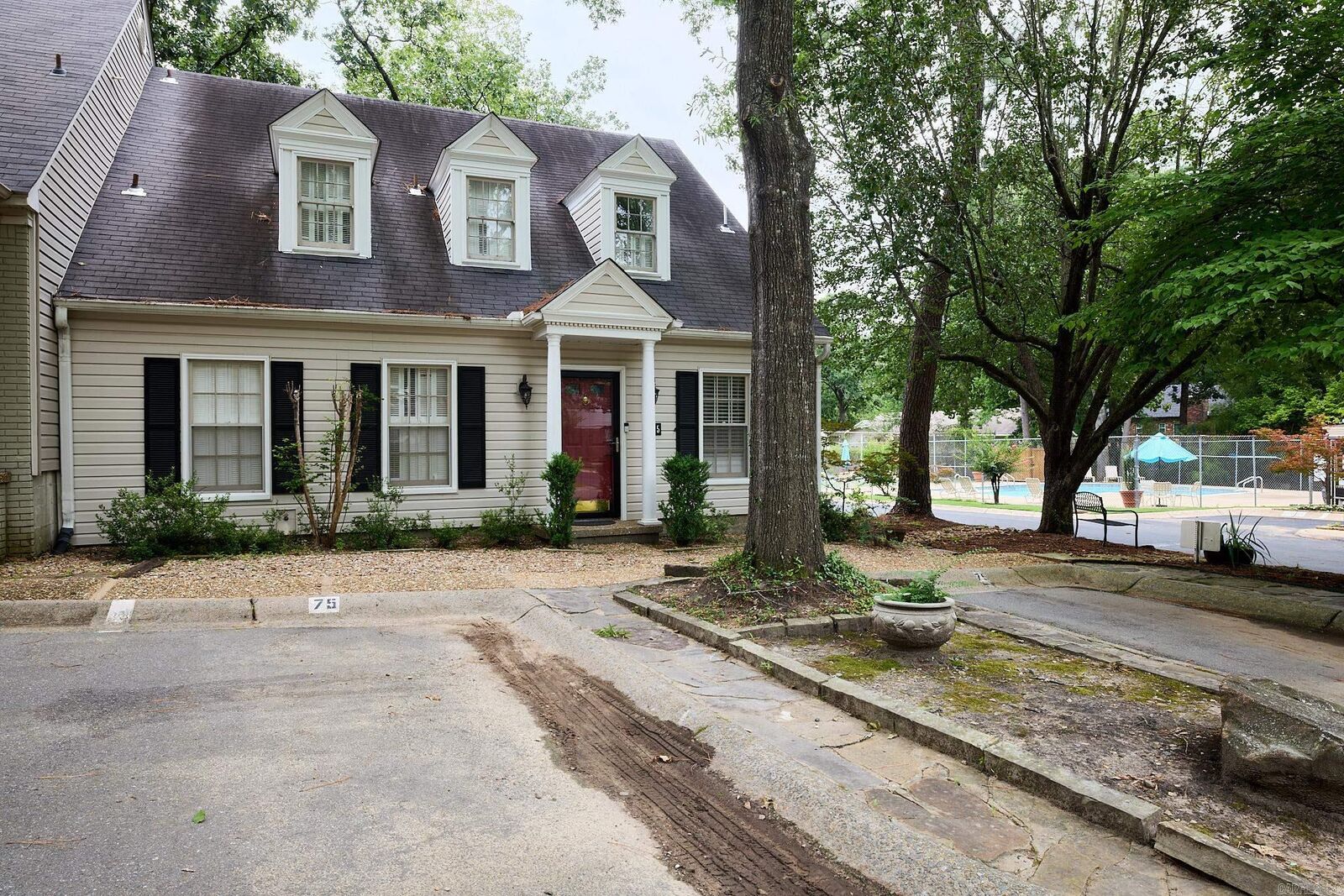 Property Photo: 75 Kingsbridge Way AR 72212