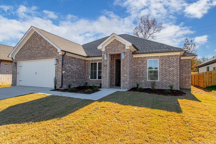 Property Photo: 3881 Spencer Crossing Drive AR 72019