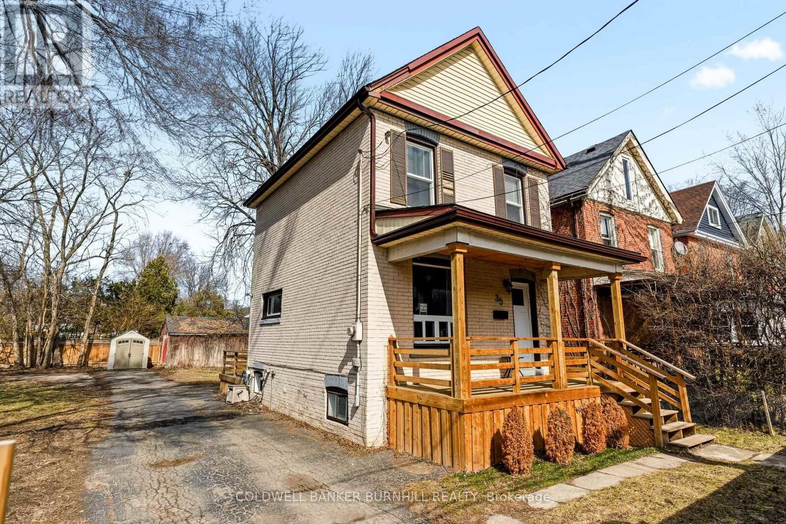 Property Photo:  35 Dundas Street  ON L9H 1A1 