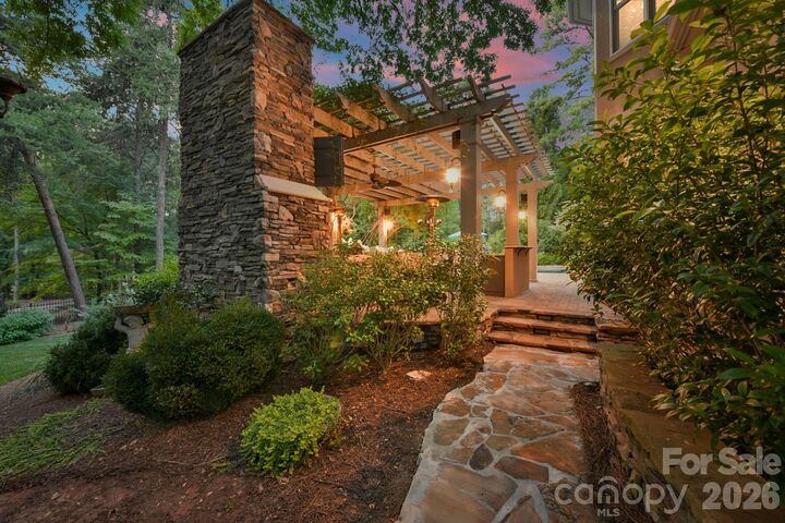 Property Photo:  1656 Brawley School Road  NC 28117 