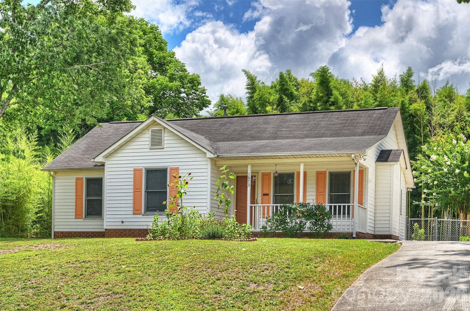 Property Photo:  1673 Ashridge Road  SC 29730 