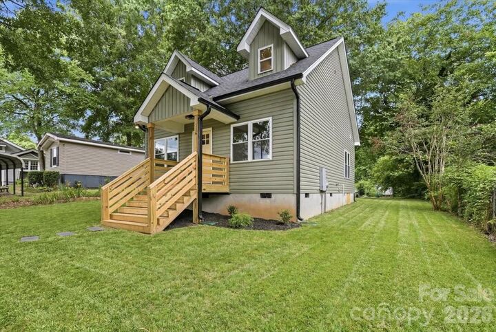 Property Photo:  116 Newell Avenue  NC 28081 