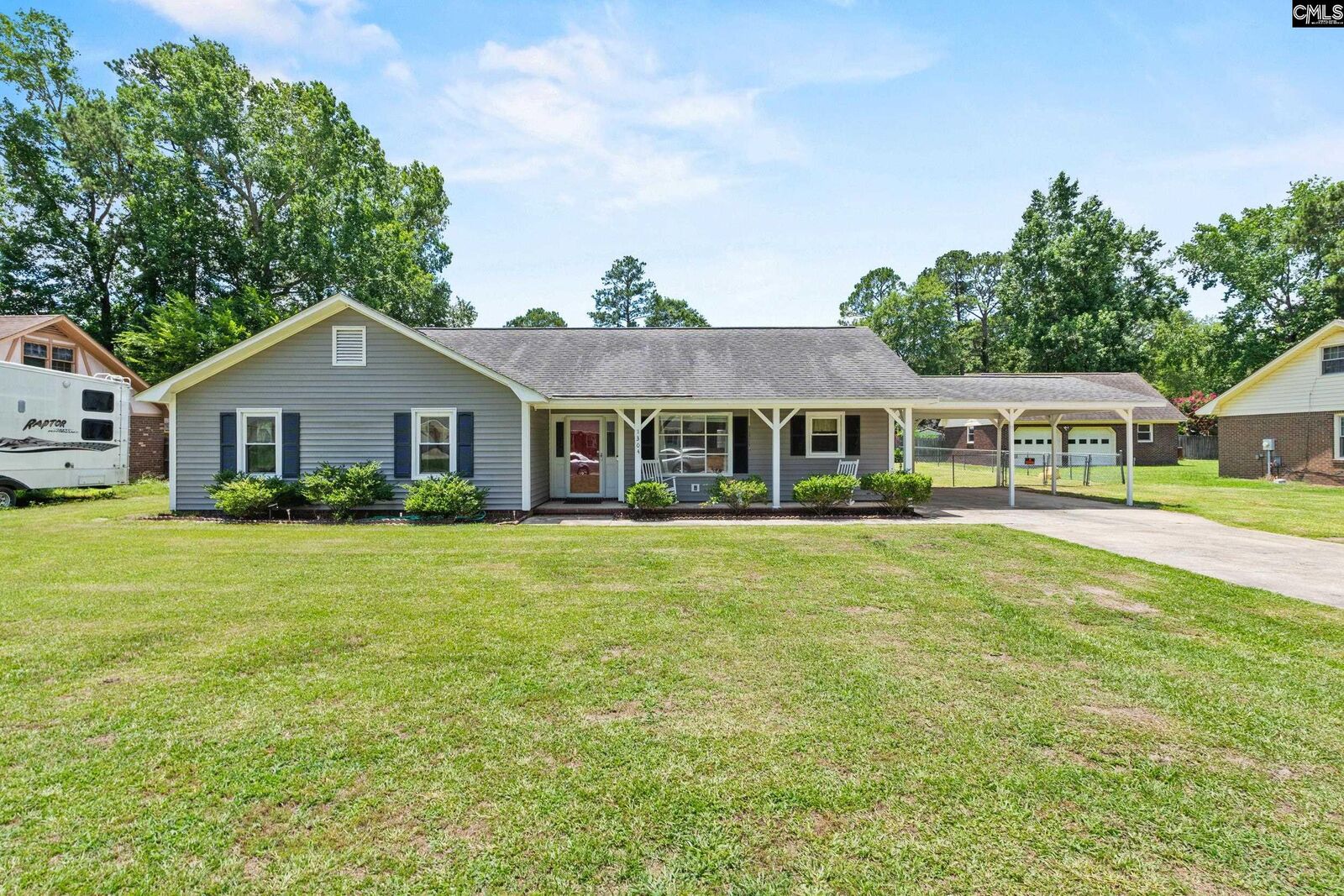 Property Photo:  1304 Fairlawn  SC 29154 