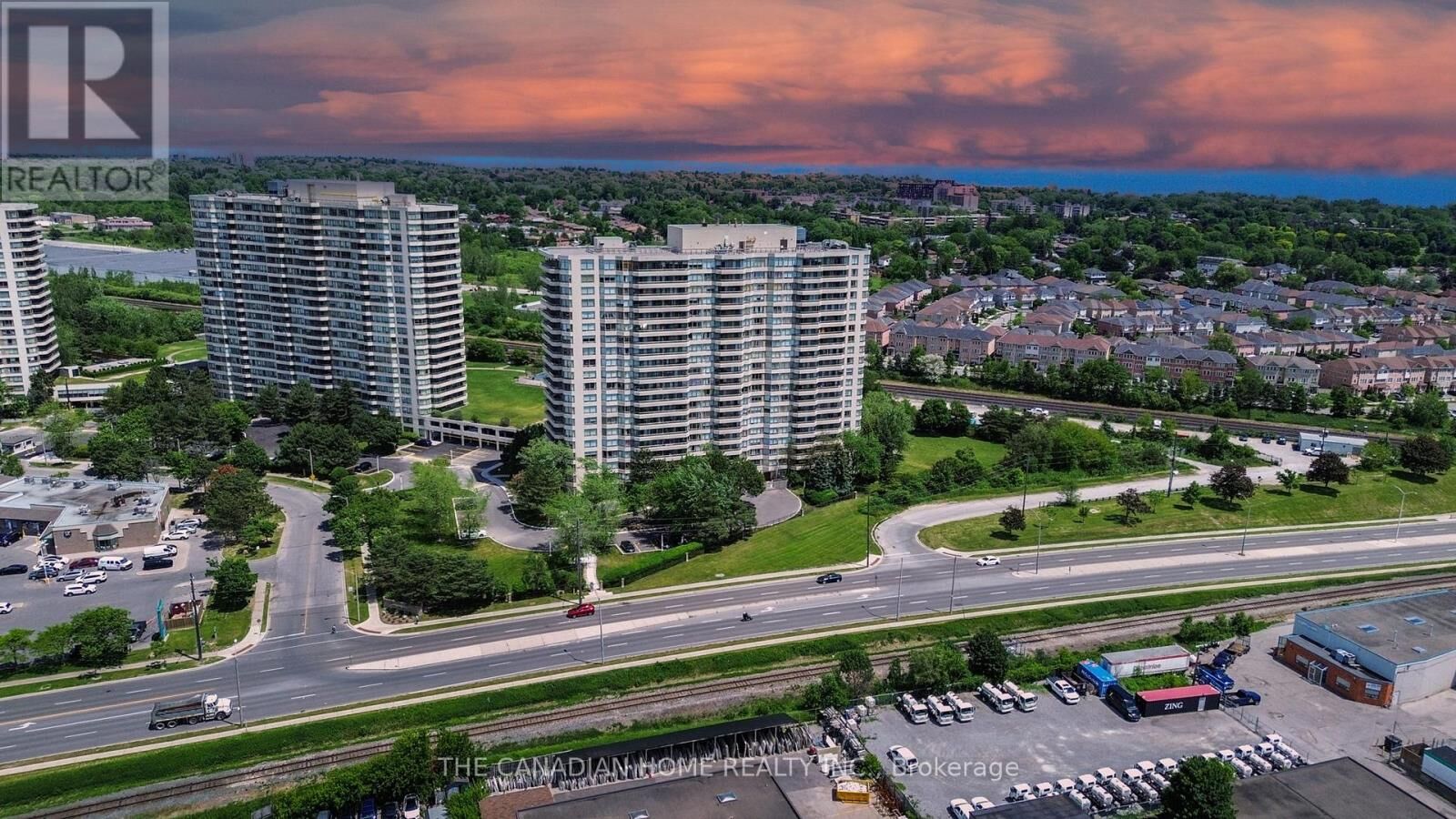 Property Photo: 1 Greystone Walk Drive 587 ON M1K 5J3