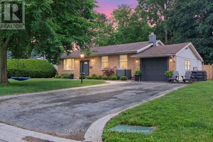 Property Photo:  29 Southland Drive  ON N6P 1E5 