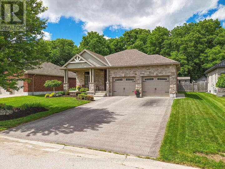 46 Trillium Crescent — photo 1