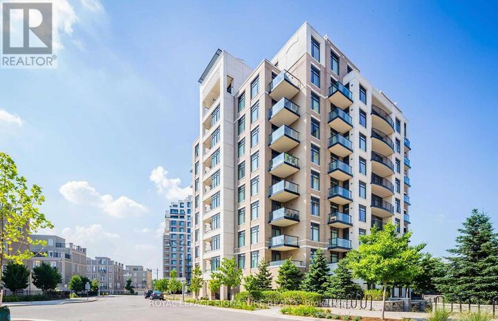 Property Photo: 131 Upper Duke Crescent 412 ON L6G 0C9