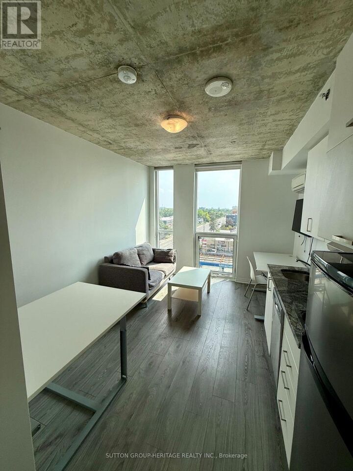 Property Photo:  1900 Simcoe Street North 36  ON L1G 4Y3 