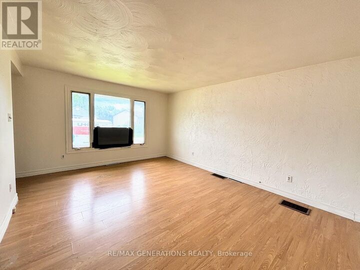 Property Photo: 55 Neebig Avenue ON P0T 2C0