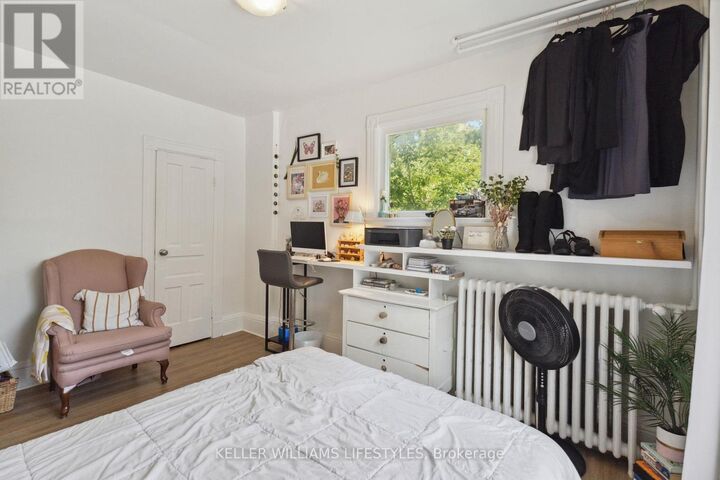 Property Photo:  33 Station Street  ON N5P 2X1 