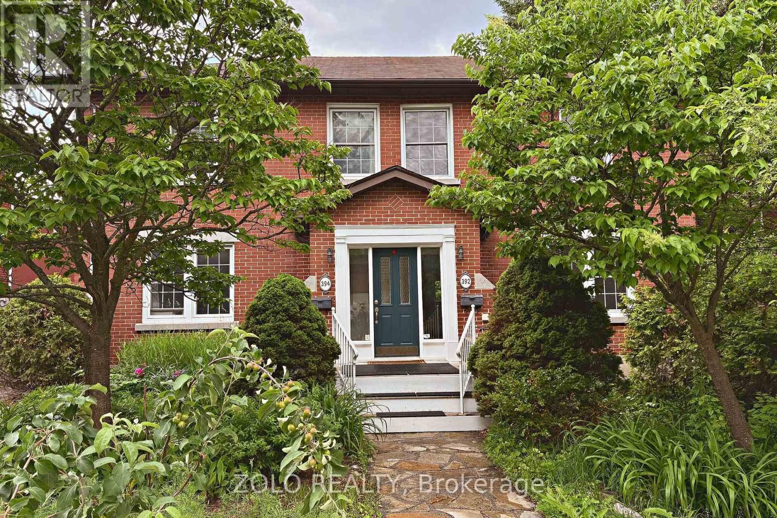 Property Photo: 392 Piccadilly Avenue ON K1Y 0H4