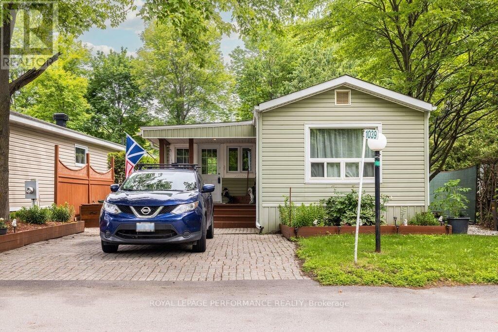 Property Photo:  1039 Vista Barrett Private  ON K4P 1C8 