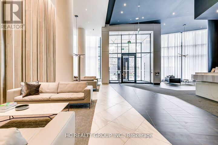 Property Photo:  3900 Confederation Parkway 2805  ON L5B 0M3 