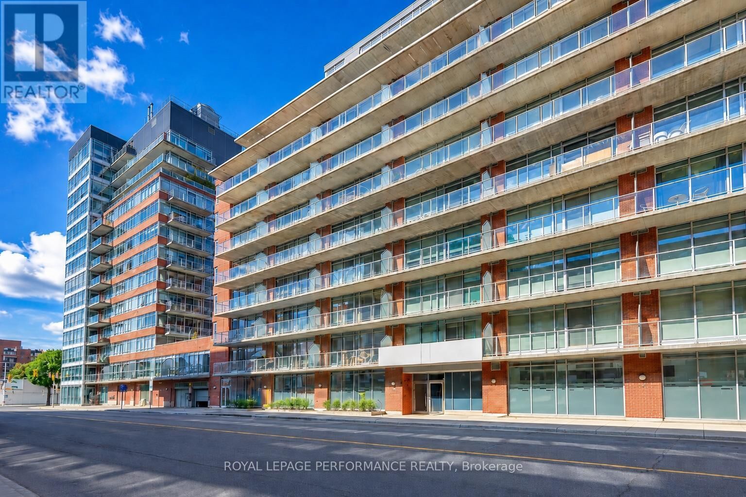 Property Photo:  383 Cumberland Street North 706  ON K1N 1J7 