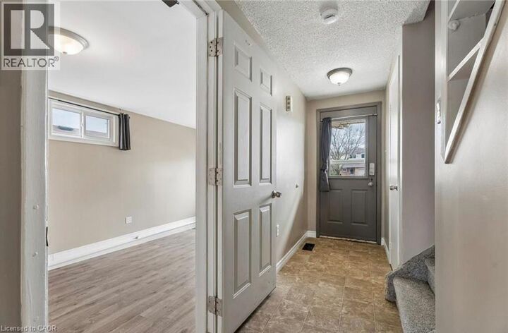 Property Photo: 62 Corbett Drive ON L4M 5V2