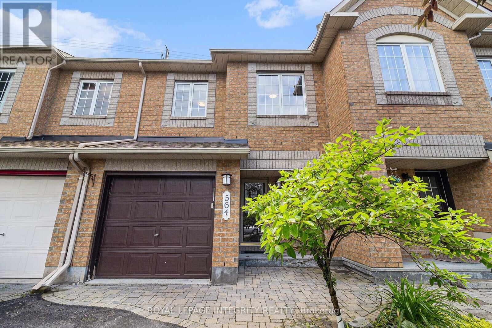 Property Photo:  564 Renaissance Drive  ON K4A 4E9 