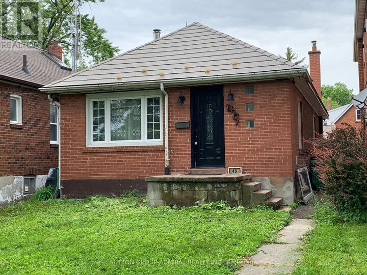 Property Photo:  49 Arcadian Circle  ON M8W 2Z4 