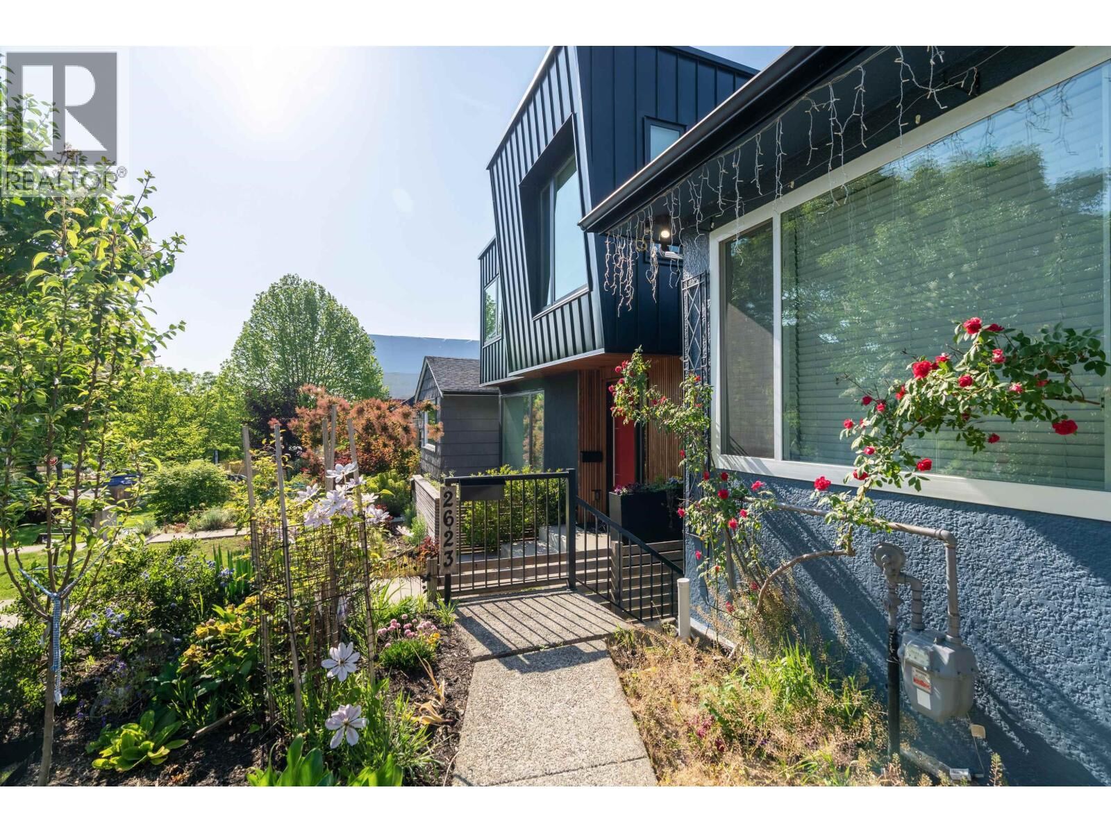 Property Photo:  2621 East 5th Avenue Lower  BC V5M 1N1 