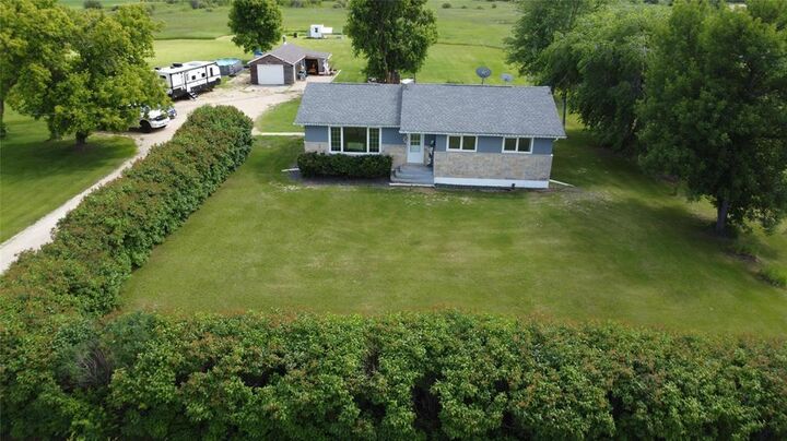 Property Photo:  10082 Pr 231 Highway  MB R0C 1A0 