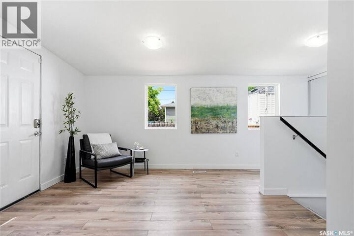 Property Photo:  831 K Avenue N  SK S7L 2N2 