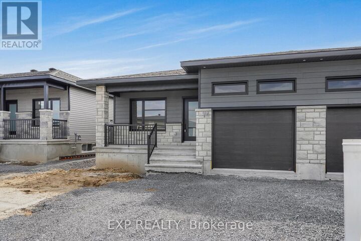 Property Photo:  995 Katia Street  ON K0A 2M0 