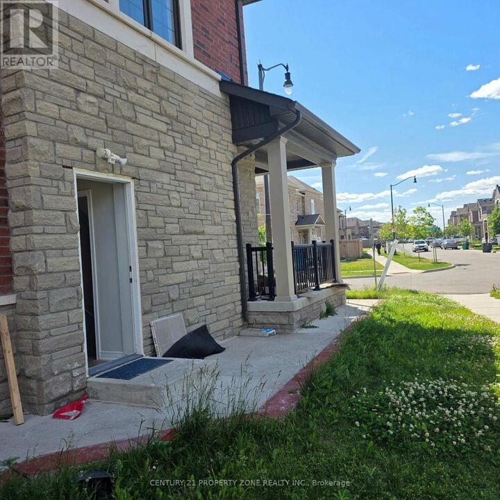 Property Photo:  2 Bachelor Street  ON L7A 5B1 