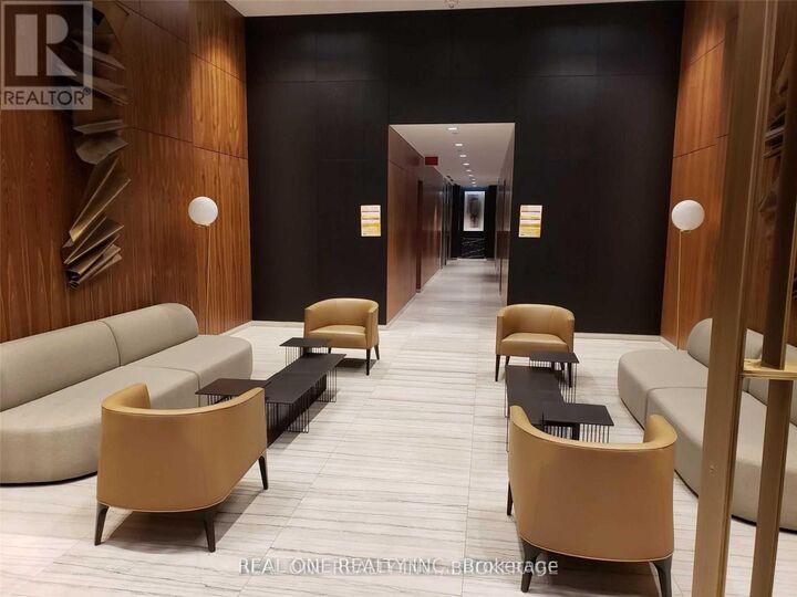 Property Photo: 8 Eglinton Avenue 3907 ON M4P 0C1