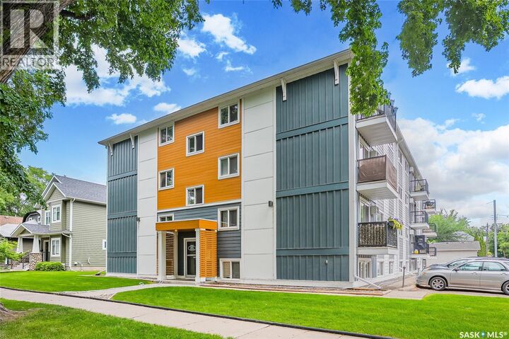 Property Photo:  22 719 10th Street E  SK S7H 0H2 